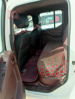 نيسان نافارا